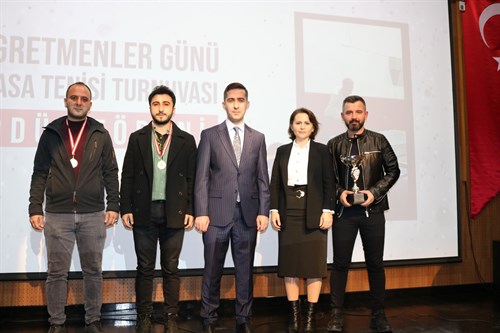 24 Kasım Öğretmenler Günü Münasebetiyle Asarcık Gençlik Merkezinde Kutlama Programı Düzenlendi.